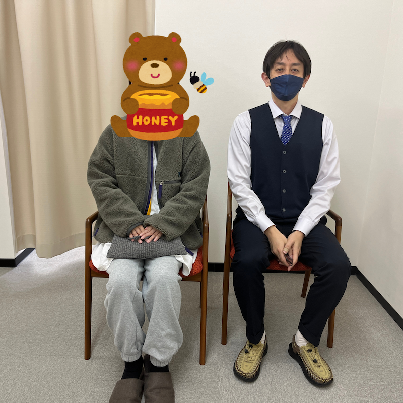 コロナ後遺症で悩む女性 コロナ後遺症で悩む女性